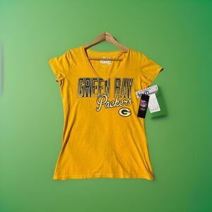 Green Bay Women’s Small Short Sleeve Gold/Green V-neck T-shirt Top NWT By Touch